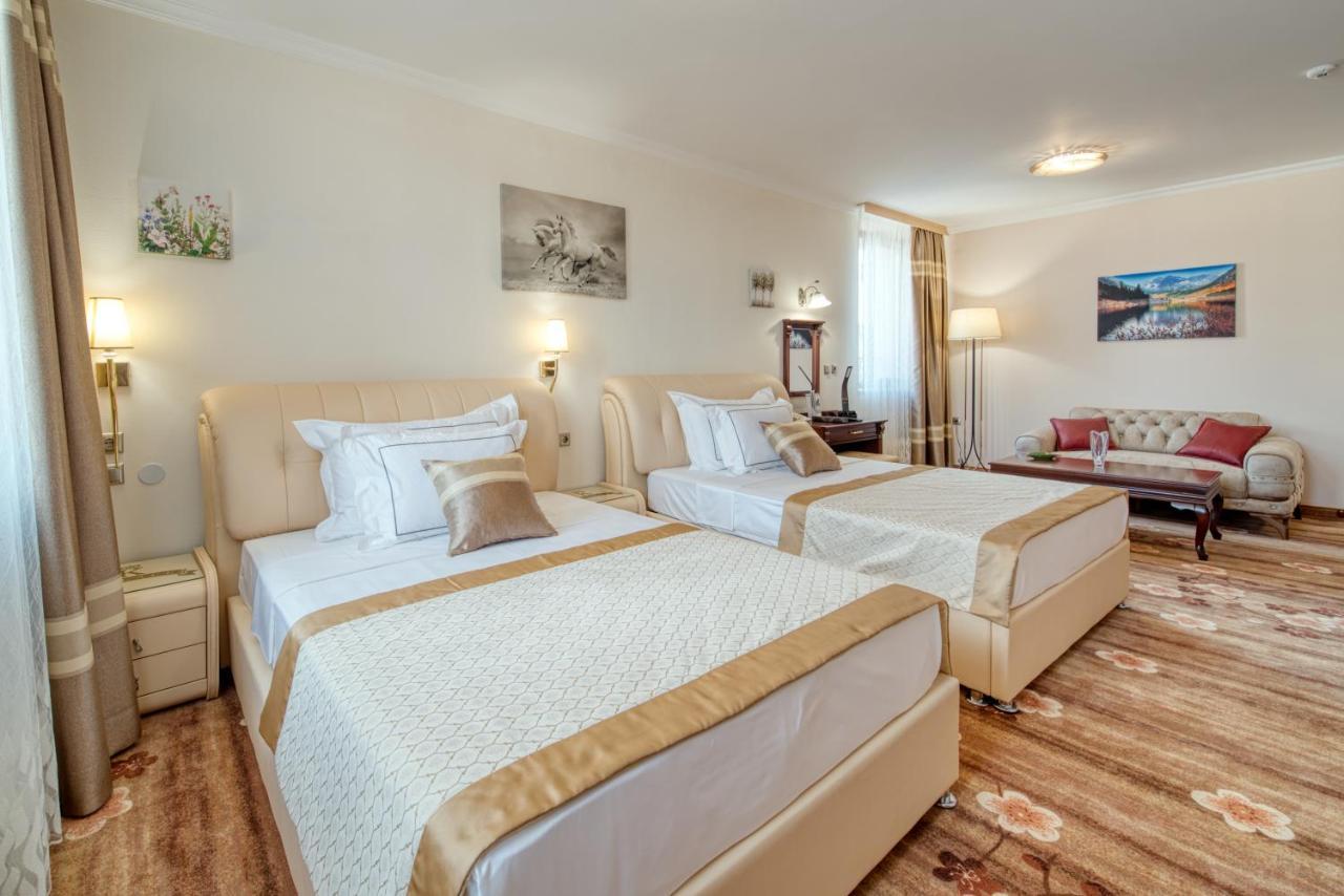 Residence Konstantina Palace Казанлък Екстериор снимка