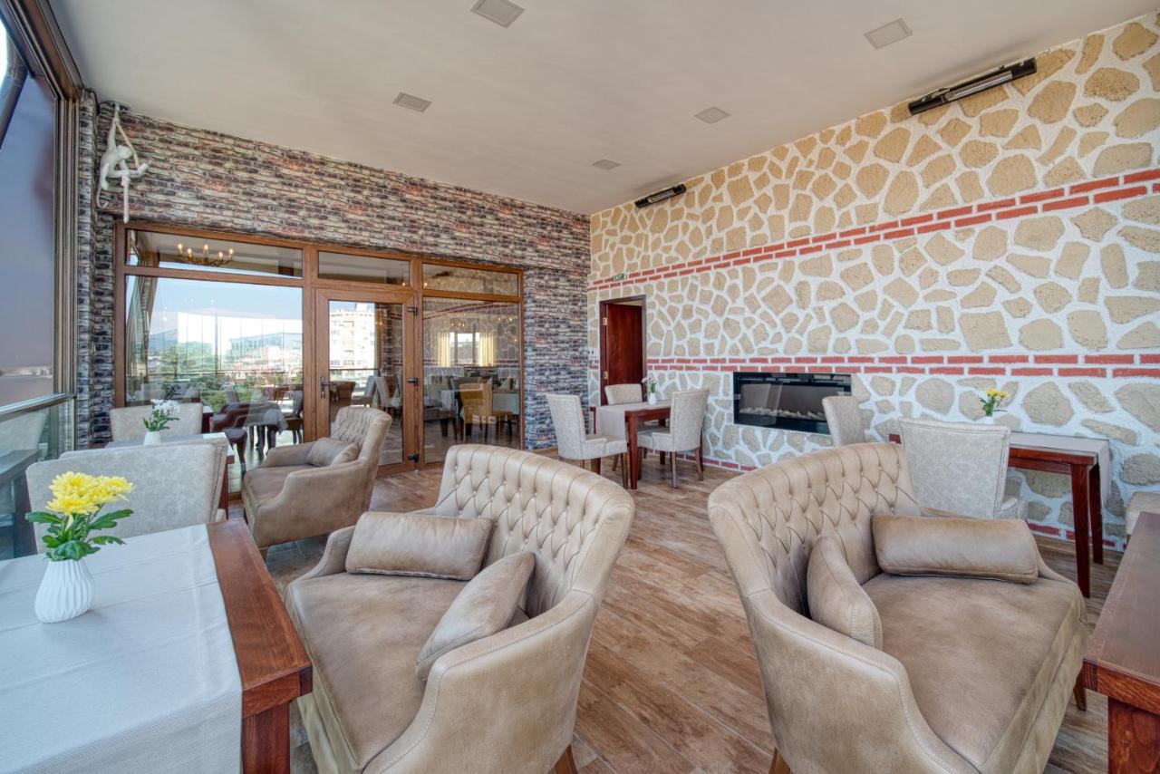 Residence Konstantina Palace Казанлък Екстериор снимка